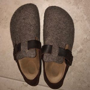 Adorable Birkenstock mules brown leather and wool